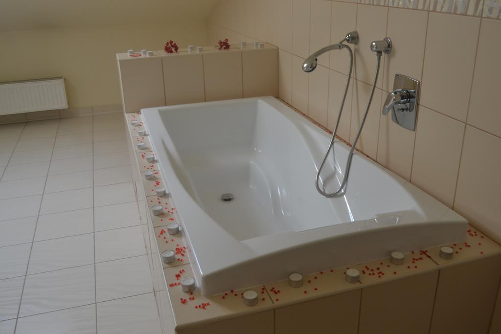 Penzion U Zamecke Zahrady Lipník nad Bečou Bagian luar foto